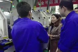 華謀咨詢為某（機械與設備行業）公司導入設備初期清掃活動